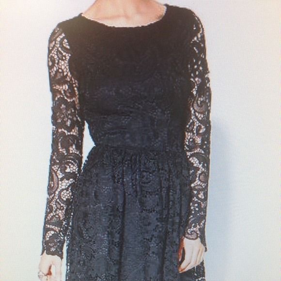 Sabine Rosalie Lace Dress - Picture 2 of 7